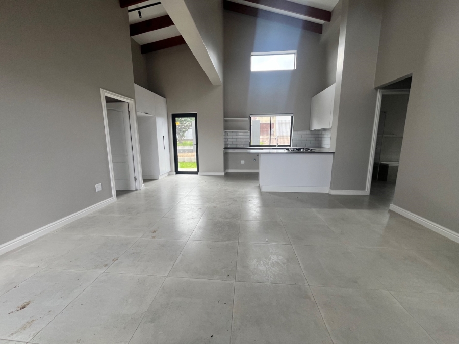 To Let 2 Bedroom Property for Rent in Heatherlands Western Cape